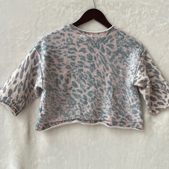 Size Small Maeve Anthropologie Brushed Cashmere Boxy Crop Sweater Cheetah Print - Picture 6 of 10